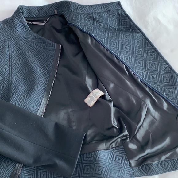 Elie Tahari blazer - Picture 5 of 5